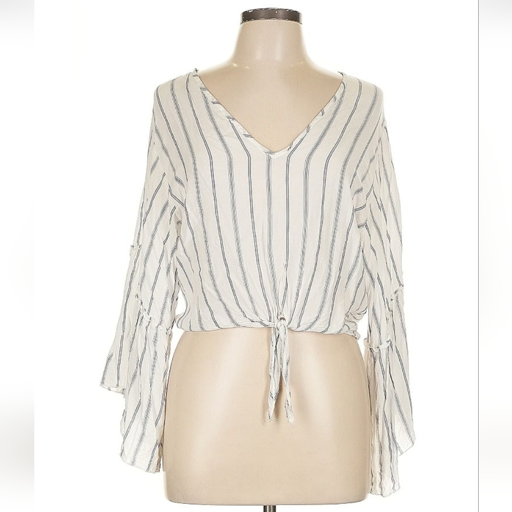 Lavender Field flowy blouse size large